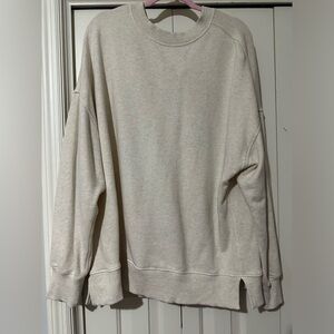 Aeire, M, fits very oversized, ties with a bow in the back!